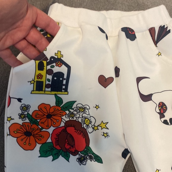 LOLA AND THE BOYS “Day of the Dead” Sweatsuit - sz 5/6 - Picture 8 of 9